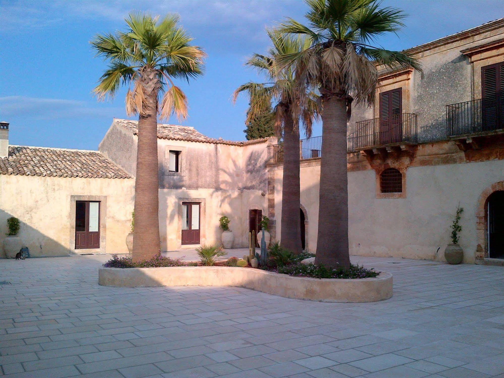 Borgo Del Carato 3* Solarino