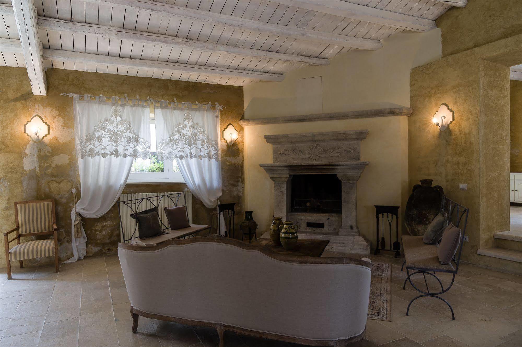 Borgo Del Carato Resort 3*
